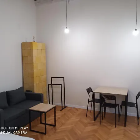 Gogol 14 Apartments: Historic Center Retreat Apartment Uzhhorod