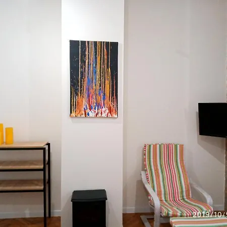 Gogol 14 Apartments: Historic Center Retreat *